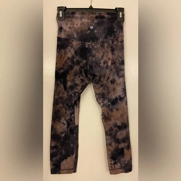 Lululemon Align Crop Diamond Dye Pink Pastel Size 4 - Picture 5 of 7